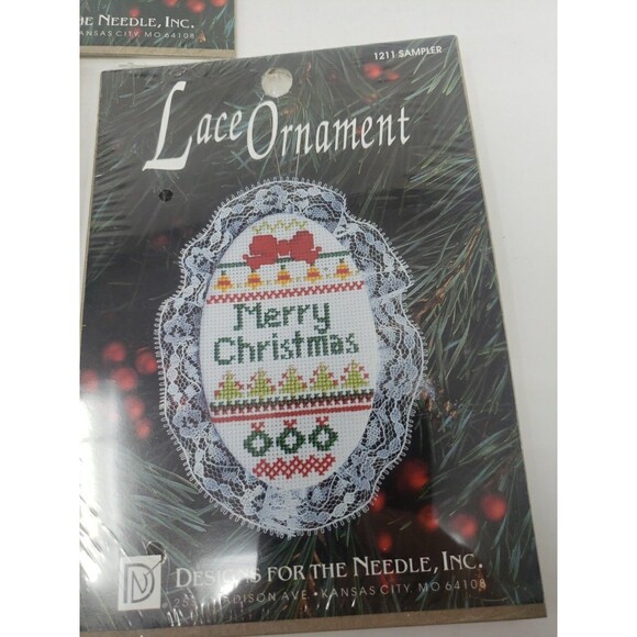 Lace Ornament Kits VTG 1992 Designs For The Needle Sealed NOS Bear Kitty Sampler - Picture 3 of 15